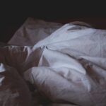 white-pillow-bedroom-material-close-up-sheet-119147-pxhere.com