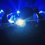 silhouette-music-light-people-celebration-concert-1327793-pxhere.com_